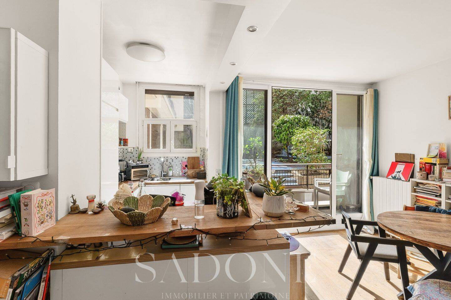 Appartement 1 pièce 43 m² · à Neuilly-sur-Seine · 43 m² · 395 000 €