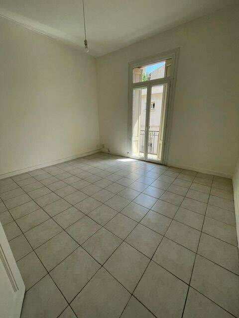 Appartement 3 pièces 69 m² · à Perpignan · 68,6 m² · 700 €