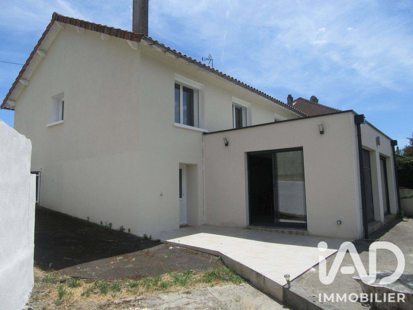 Maison 5 pièces 100 m² · à Moncoutant-sur-Sèvre · 100 m² · 153 500 €
