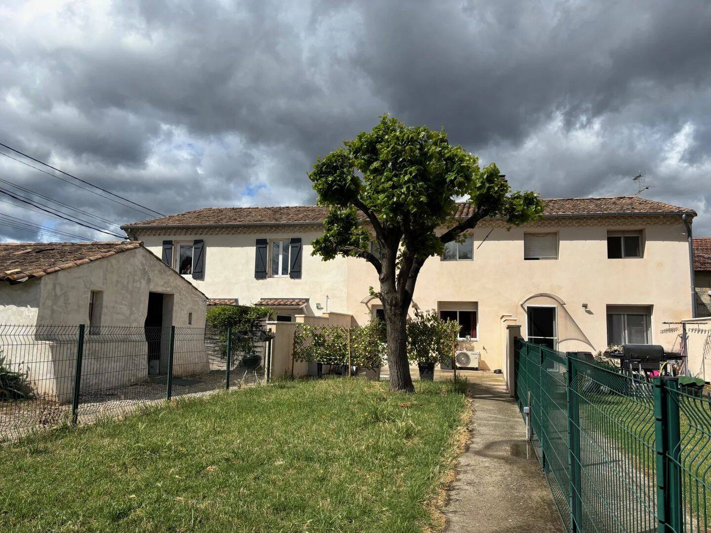 Appartement 4 pièces 94 m² · à Montélimar · 93,8 m² · 960 €