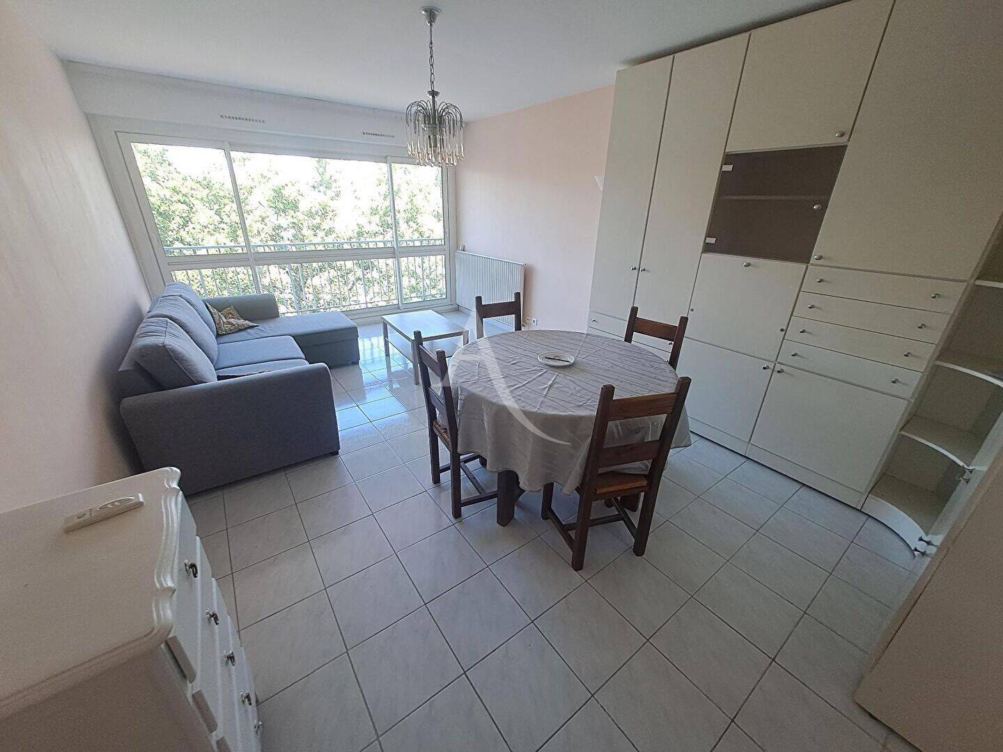 Appartement 3 pièces 66 m² · à Nantes · 66,2 m² · 896 €