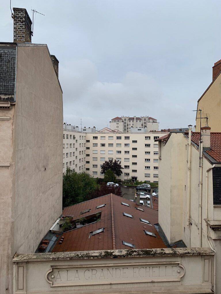 Appartement 2 pièces 47 m² · à Lyon 7ème Arrondissement · 47 m² · 776 €