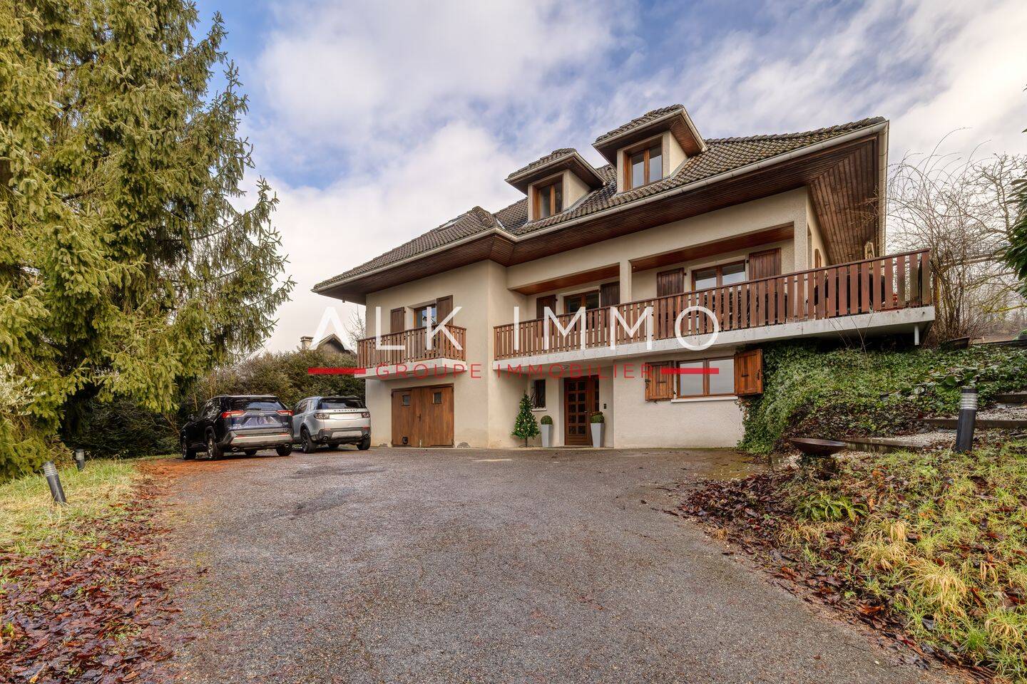 Maison 6 pièces 212 m² · à Annecy · 211,8 m² · 997 500 €