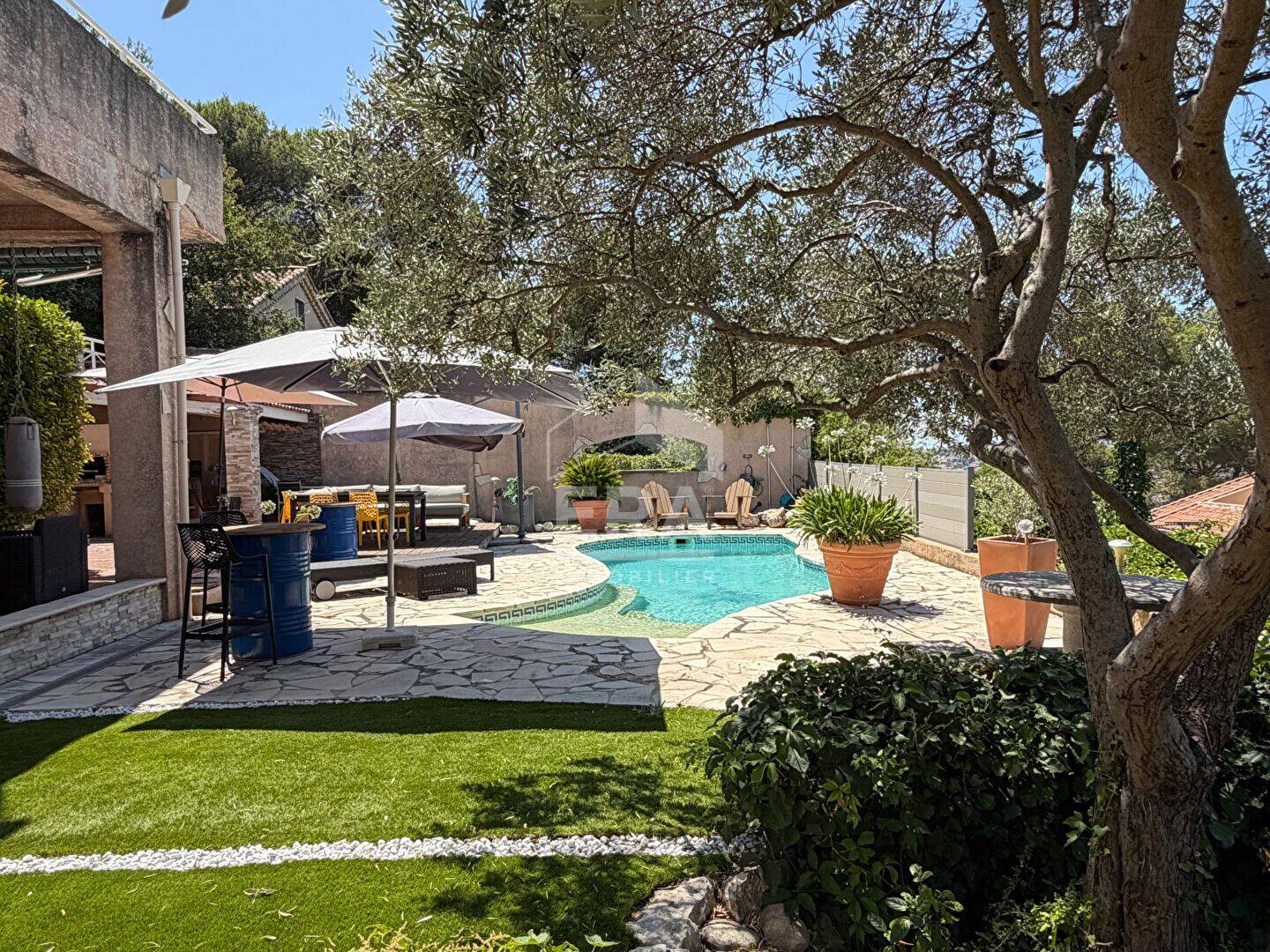 Maison 5 pièces 143 m² · à Septèmes-les-Vallons · 142,6 m² · 455 000 €