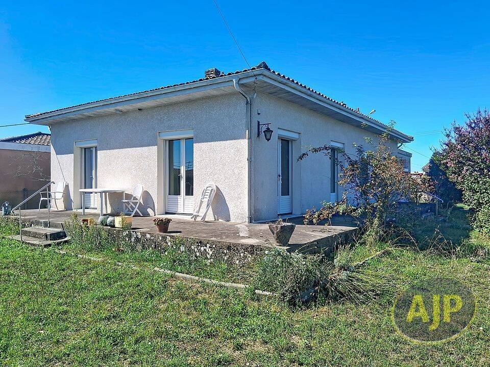 Maison 4 pièces 113 m² · à Pauillac · 112,7 m² · 236 000 €