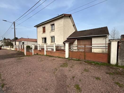 Maison à vendre 66 000 € 5 pièces 4 chambres 81 m² 531 m² de terrain Ouest Imphy 58160