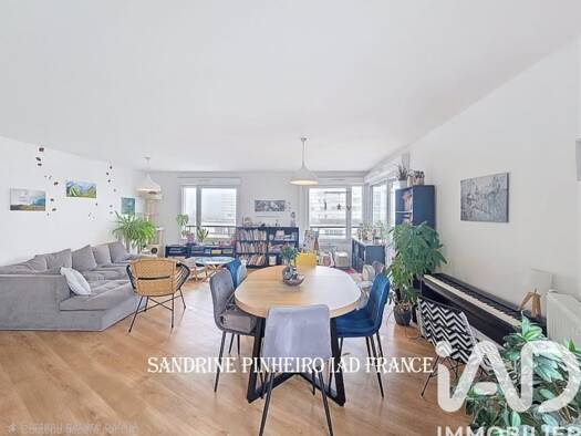 Appartement à vendre 262 000 € 4 pièces 3 chambres 95 m² Étage 4/4 Anjou Les Ulis 91940