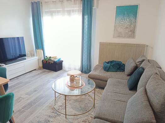 Appartement à louer 894 € 4 pièces 3 chambres 80,9 m² Étage 7/7 Claveliere-Malletiere Oullins-Pierre-Bénite 69600