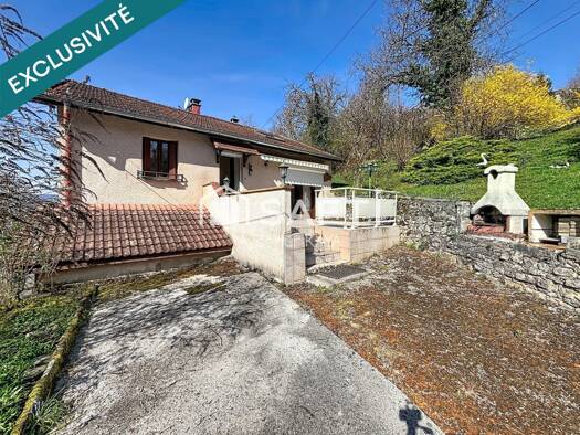 Maison à vendre 155 000 € 8 pièces 3 chambres 134 m² 6 000 m² de terrain Chévry Saint-Claude 39200