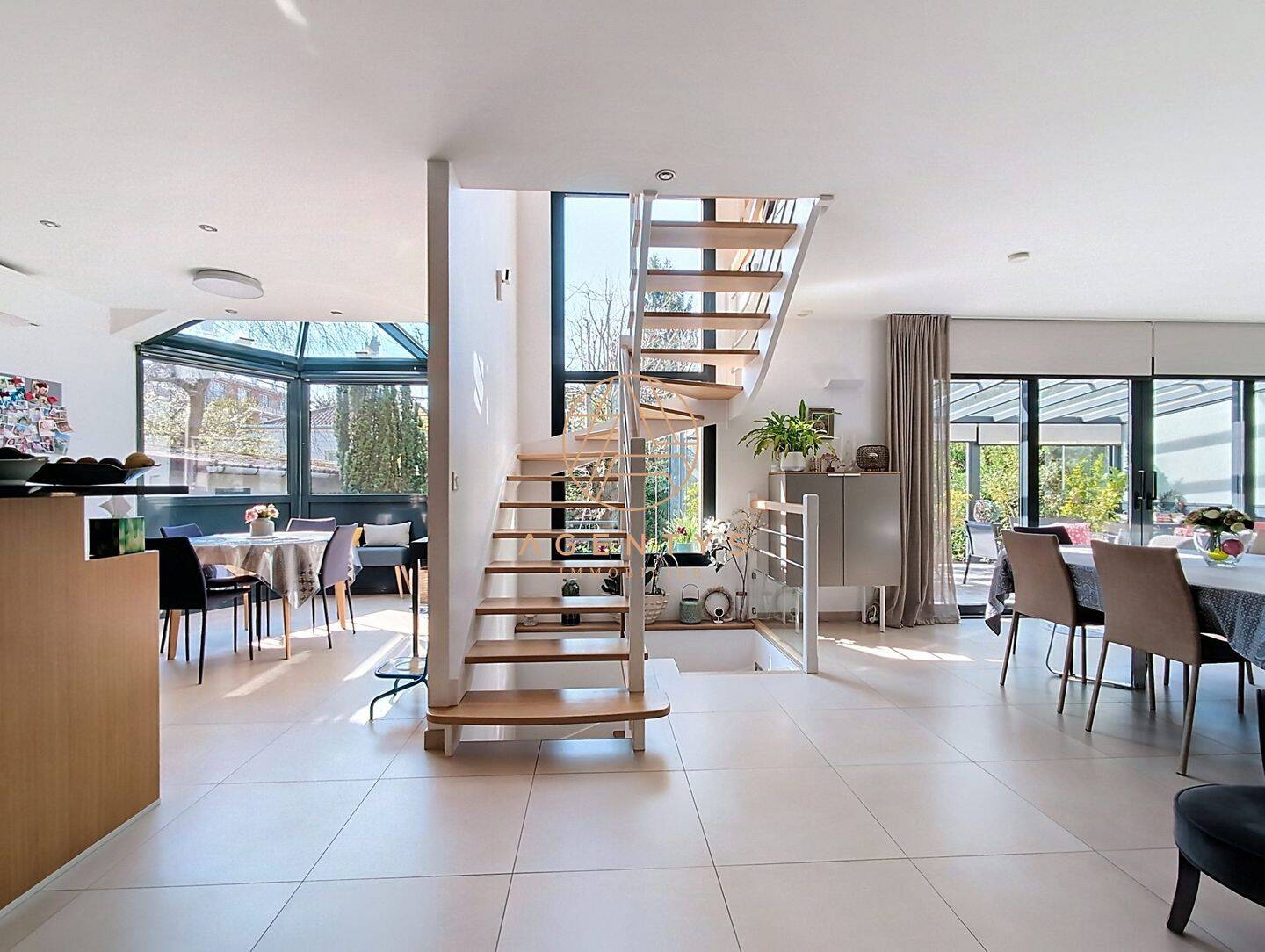 Maison 7 pièces 168 m² · à Saint-Maur-des-Fossés · 167,7 m² · 1 490 000 €