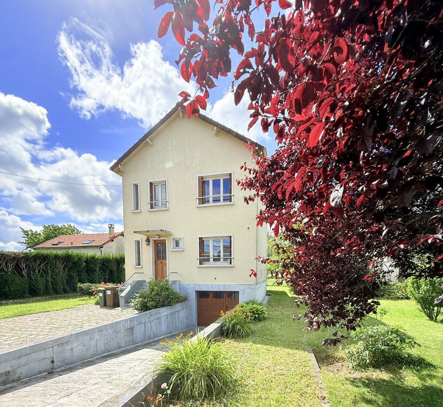 Maison 5 pièces 95 m² · à La Queue-les-Yvelines · 95 m² · 345 000 €