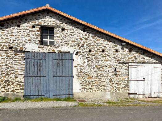 Maison à vendre 189 000 € 3 pièces 2 chambres 74,3 m² 451 m² de terrain Vieillevigne 44116