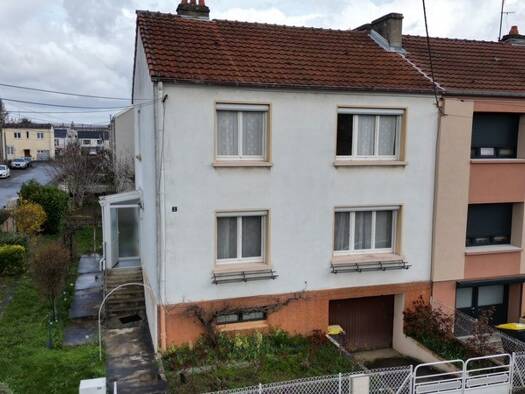 Maison à vendre 180 000 € 4 pièces 3 chambres 85 m² 301 m² de terrain Le Haut chemin Fameck 57290