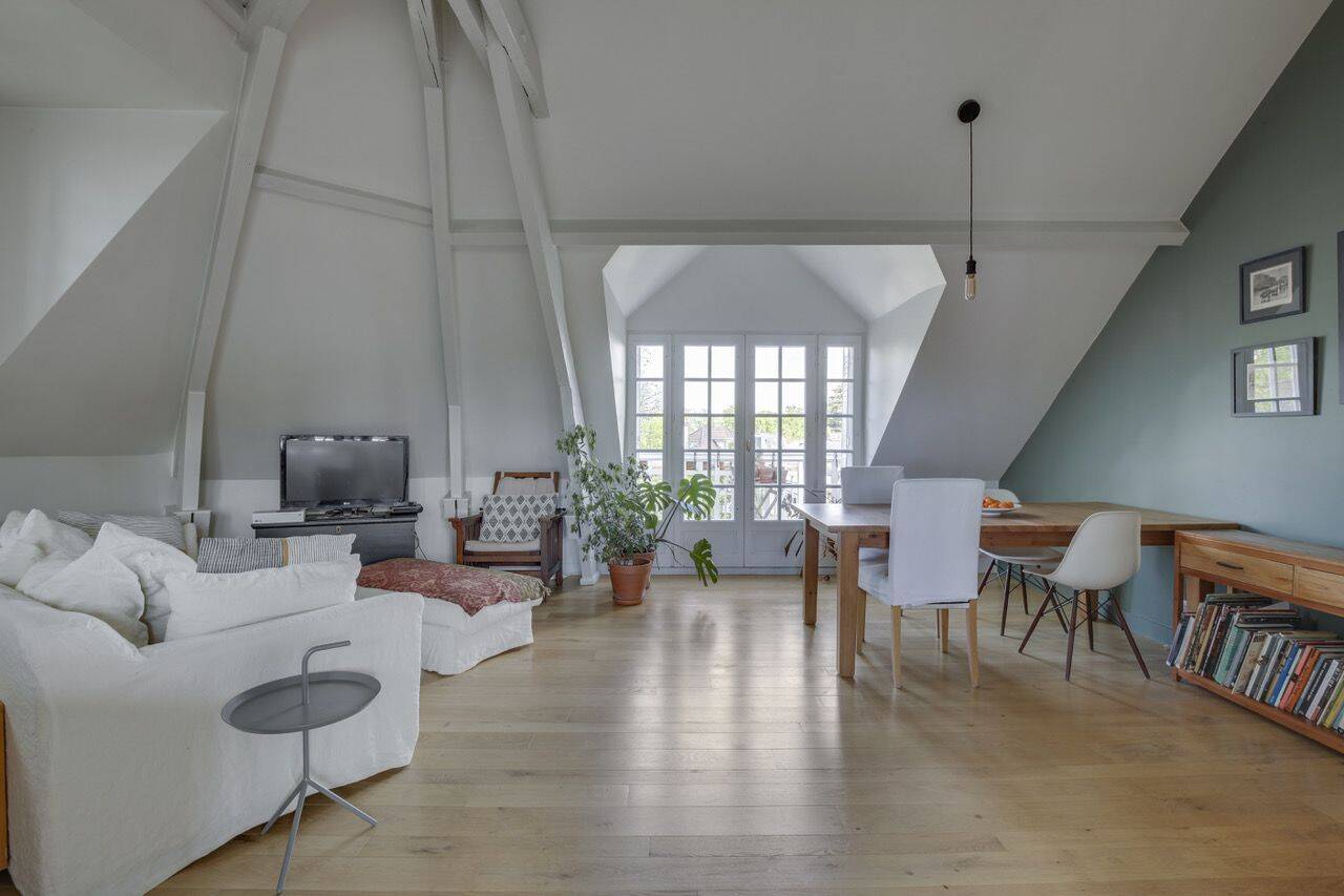 Appartement 4 pièces 92 m² · à Saint-Germain-en-Laye · 92 m² · 2 400 €