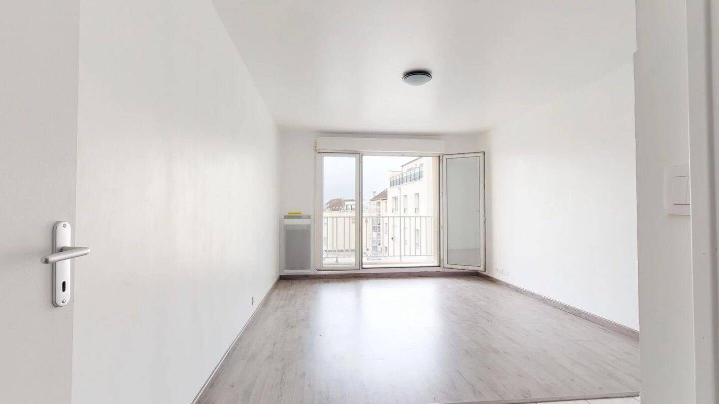 Appartement 1 pièce 29 m² · à Pontault-Combault · 28,6 m² · 644 €/mois
