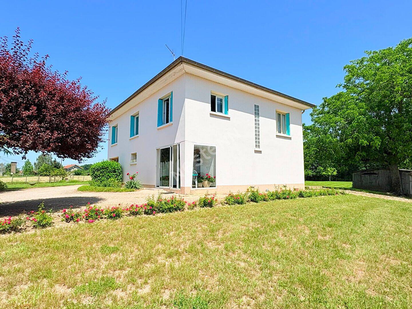 Maison 4 pièces 101 m² · à Varennes-Saint-Sauveur · 100,8 m² · 175 000 €