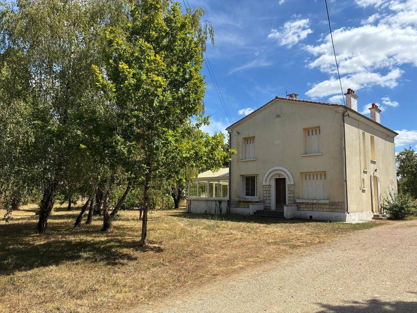 Maison 7 pièces 150 m² · à Saint-Hilaire-la-Palud · 150 m² · 1 100 €/mois