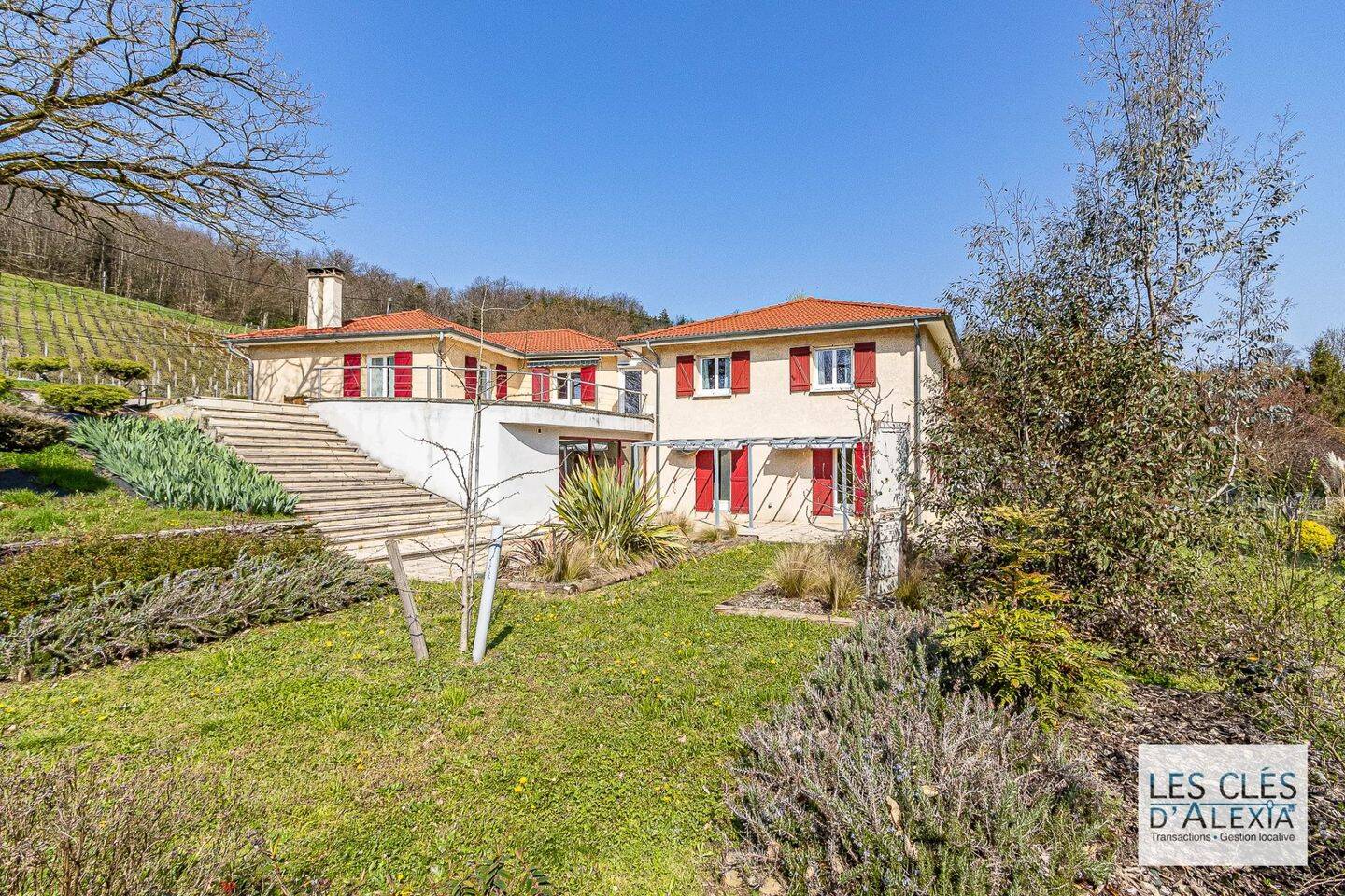 Maison 8 pièces 301 m² · à Saint-Romain-en-Gal · 301,1 m² · 540 000 €