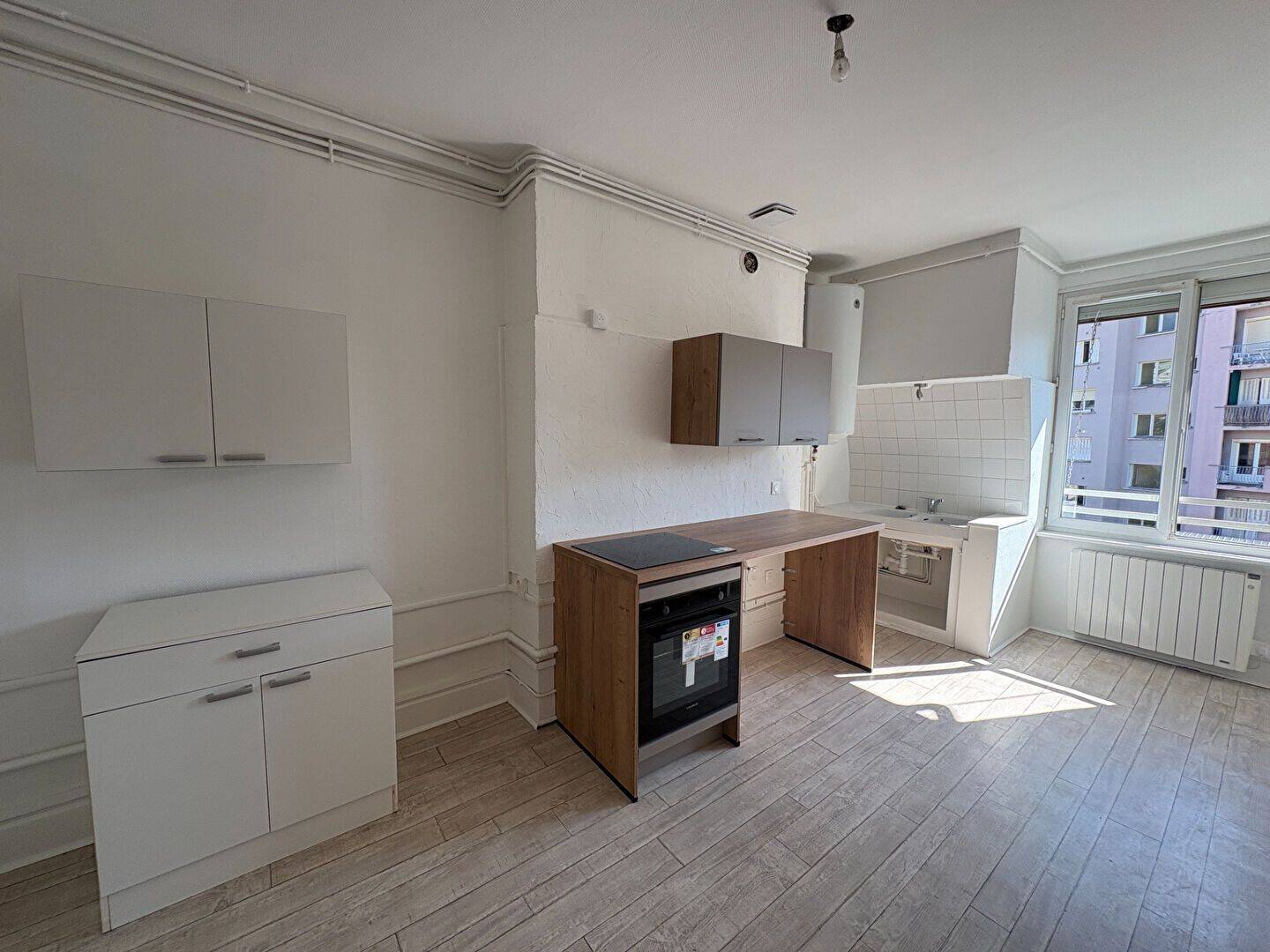 Appartement 2 pièces 71 m² · à Voiron · 70,9 m² · 595 €/mois