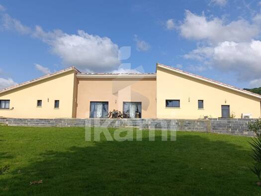 Maison à vendre 338 000 € 5 pièces 4 chambres 157 m² 2 839 m² de terrain Ségos 32400