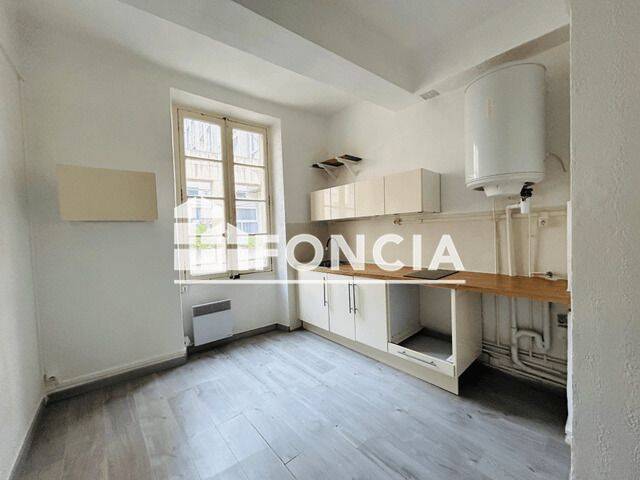 Appartement 1 pièce 44 m² · à Toulon · 44,4 m² · 550 €