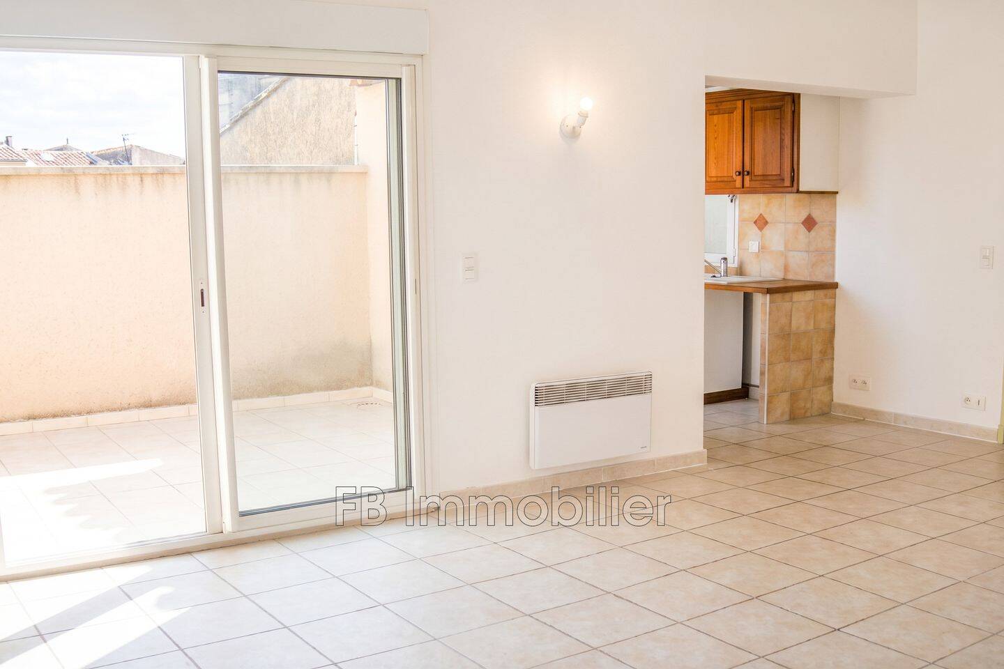 Appartement 3 pièces 67 m² · à Eyguières · 66,5 m² · 840 €
