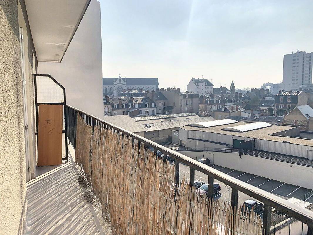 Appartement 1 pièce 28 m² · à Orléans · 28,2 m² · 475 €