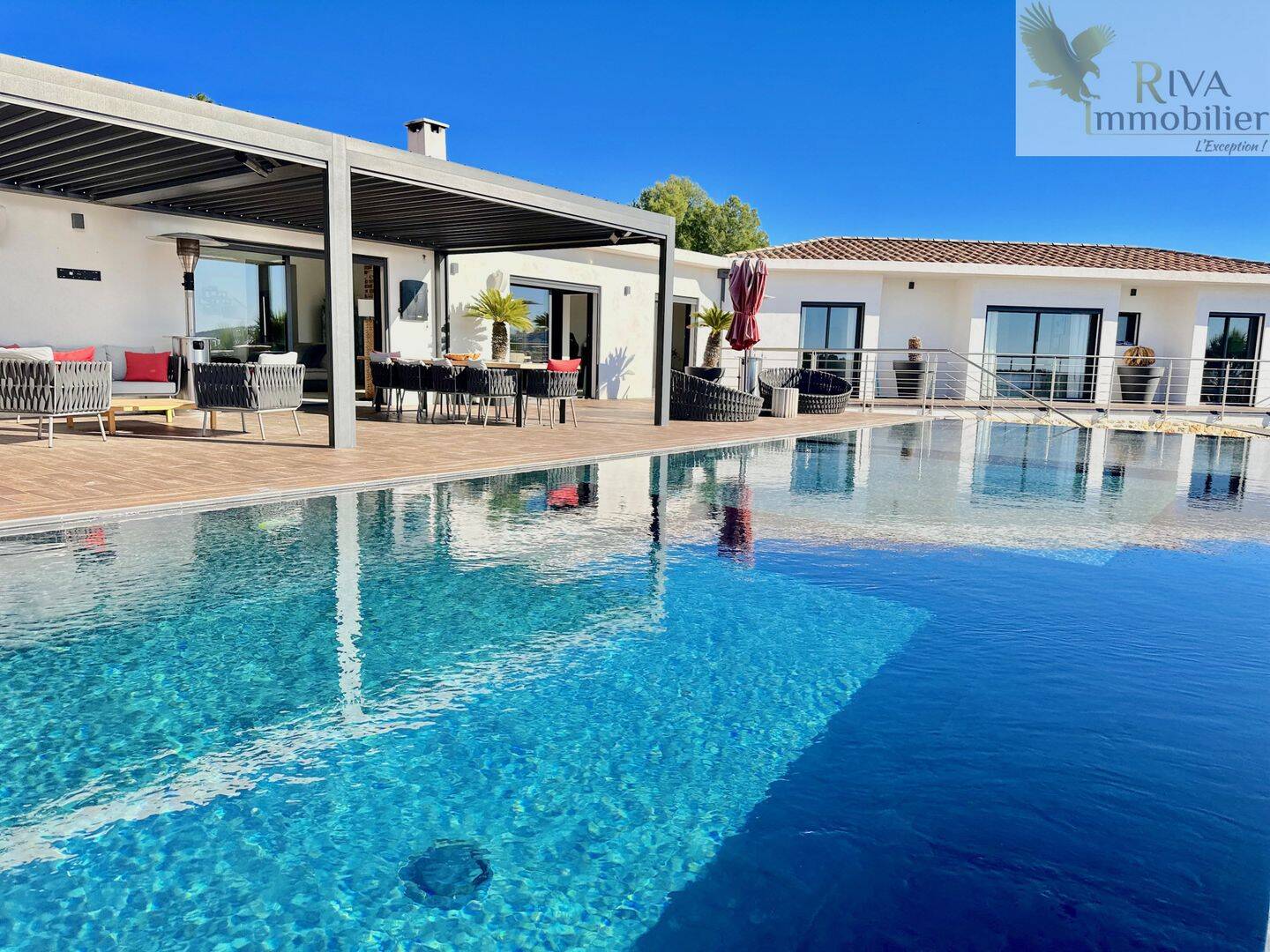 Maison 13 pièces 350 m² · à La Cadière-d'Azur · 350 m² · 3 450 000 €