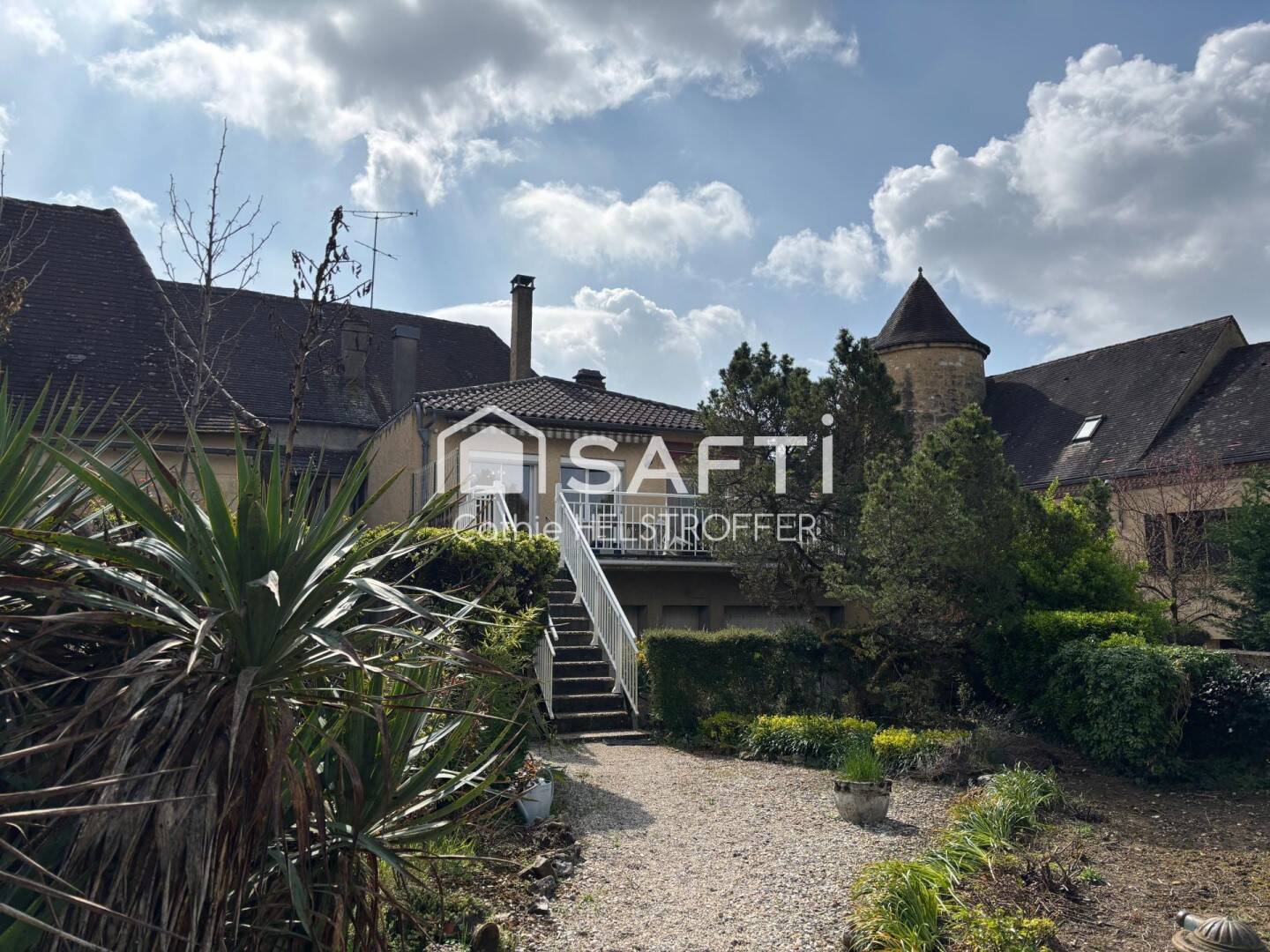 Maison 6 pièces 145 m² · à Gourdon · 145 m² · 164 000 €