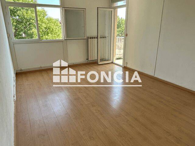 Appartement 3 pièces 54 m² · à Marignane · 53,7 m² · 780 €