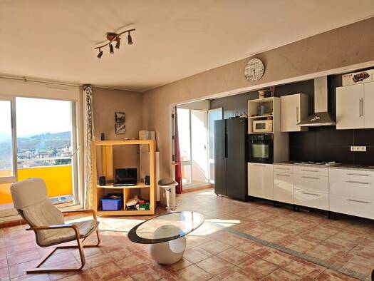 Appartement à vendre 67 000 € 3 pièces 2 chambres 67 m² Étage 8/10 La Boucle Clermont-Ferrand 63000
