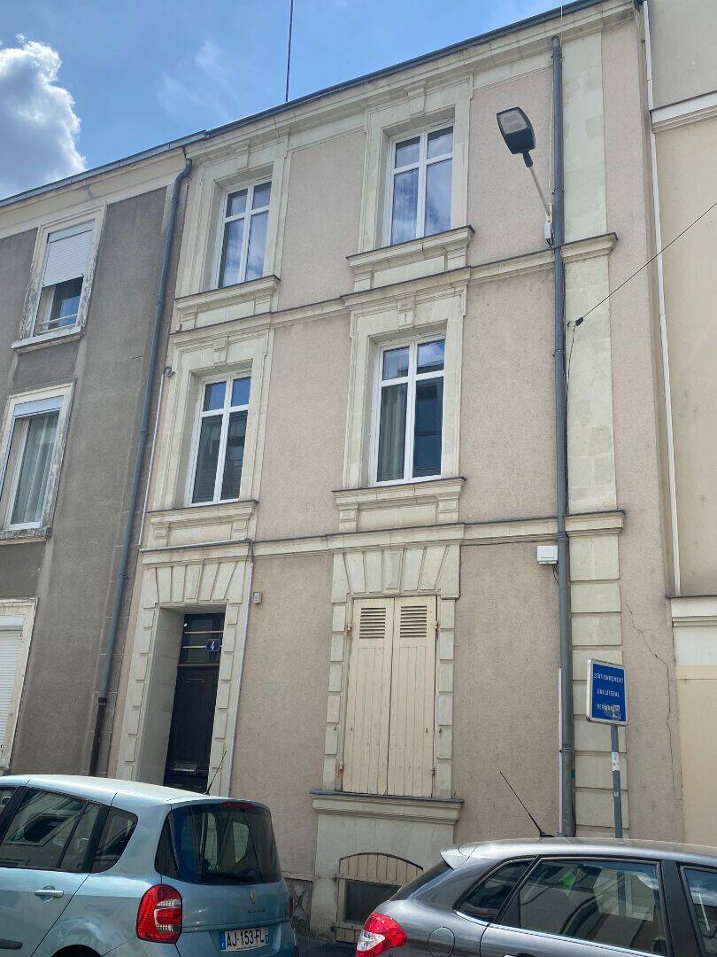 Maison 7 pièces 151 m² · à Angers · 151 m² · 2 130 €