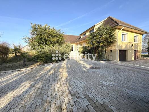 Maison à vendre 849 000 € 8 pièces 7 chambres 320 m² 5 187 m² de terrain Cannes-Écluse 77130