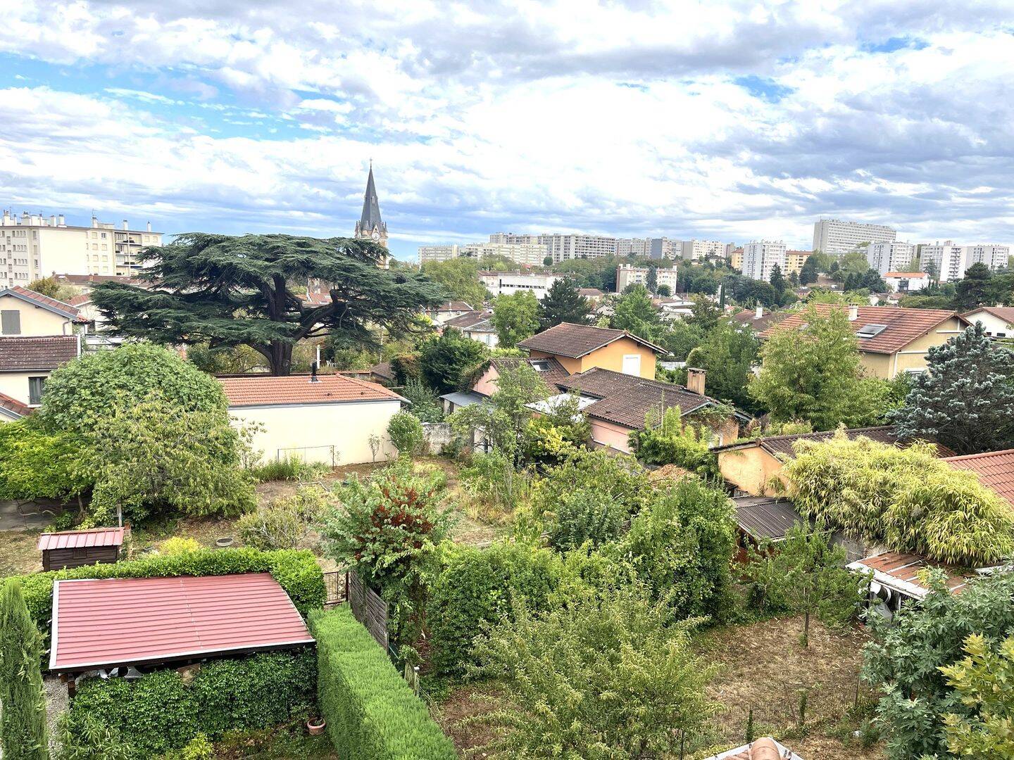 Appartement 1 pièce 31 m² · à Caluire-Et-Cuire · 31,1 m² · 1 100 000 €