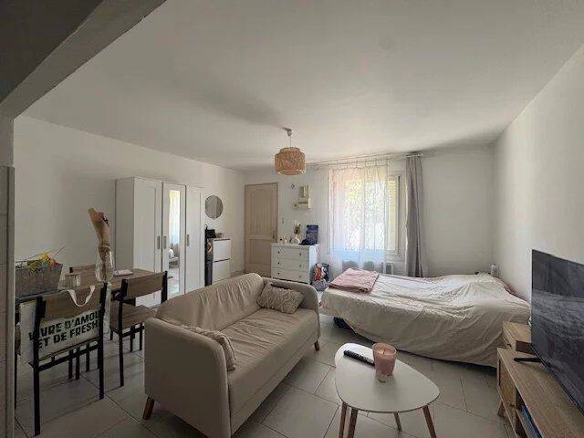 Appartement 1 pièce 27 m² · à Rognac · 26,8 m² · 570 €/mois