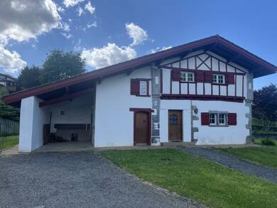 Mas à vendre 420 000 € 5 pièces 4 chambres 131 m² 1 143 m² de terrain Hasparren 64240