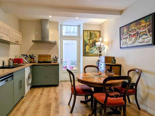 Immeuble à vendre 217 000 € 175 m² Cazères 31220