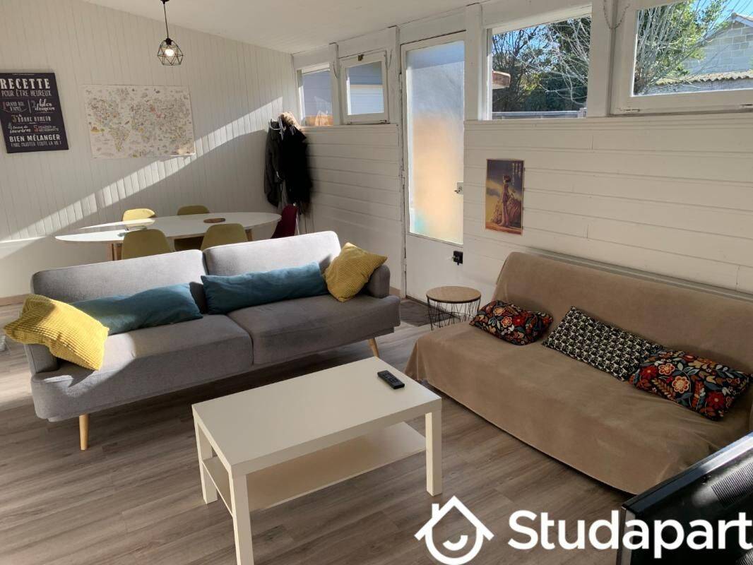 1 pièce 12 m² · à Talence · 12 m² · 490 €/mois