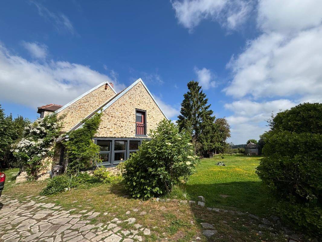 Maison 5 pièces 201 m² · à Château-Thierry · 200,8 m² · 1 200 €/mois
