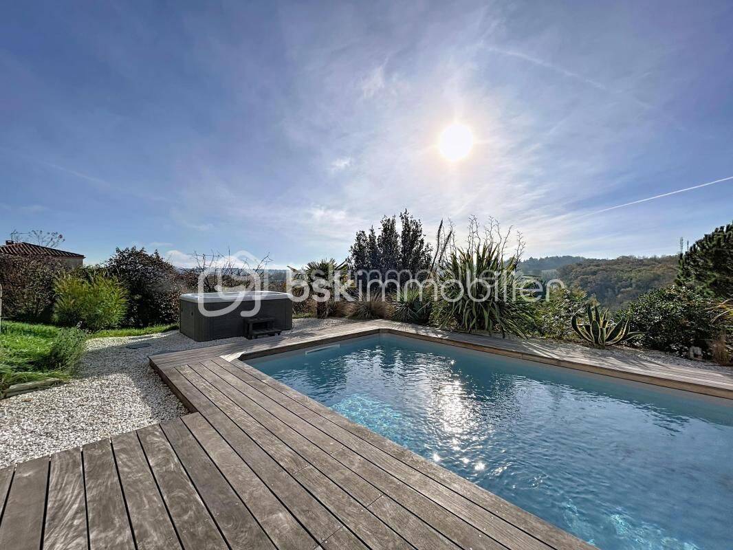 Maison 6 pièces 157 m² · à Rouffiac-Tolosan · 157 m² · 495 000 €