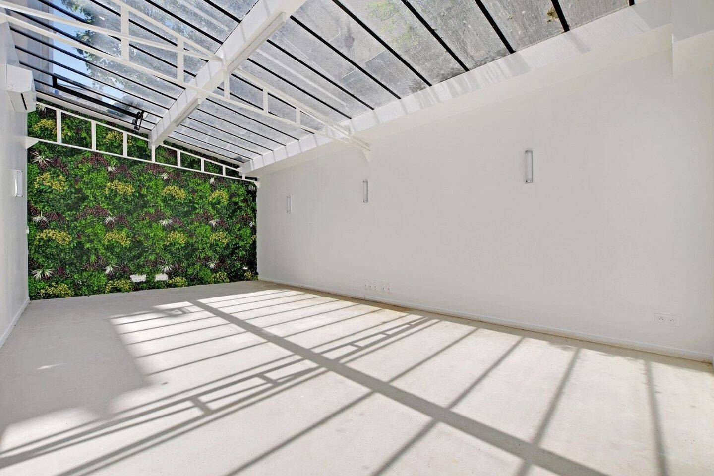 Maison 7 pièces 180 m² · à Paris 20ème Arrondissement · 180 m² · 1 567 000 €