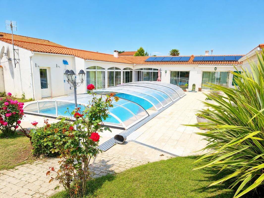 Maison 6 pièces 283 m² · à Rivedoux-Plage · 283 m² · 1 365 000 €
