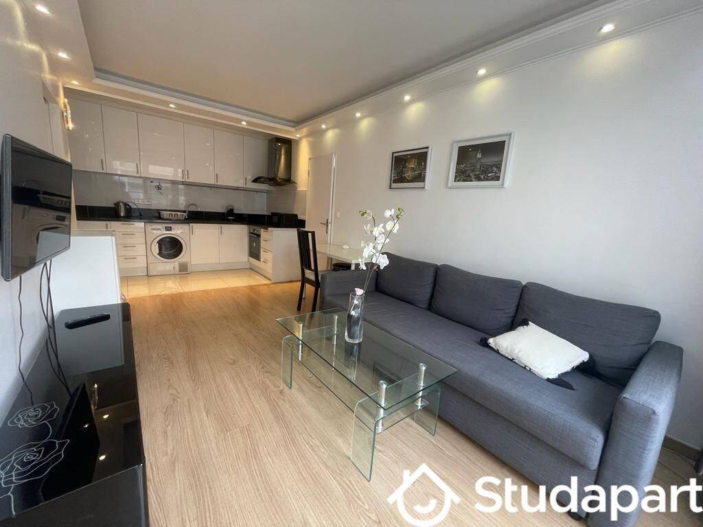 Appartement 2 pièces 50 m² · à Paris 20ème Arrondissement · 50 m² · 1 700 €