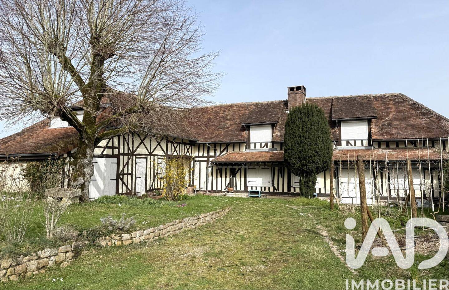 Maison 10 pièces 208 m² · à Géraudot · 208 m² · 265 000 €