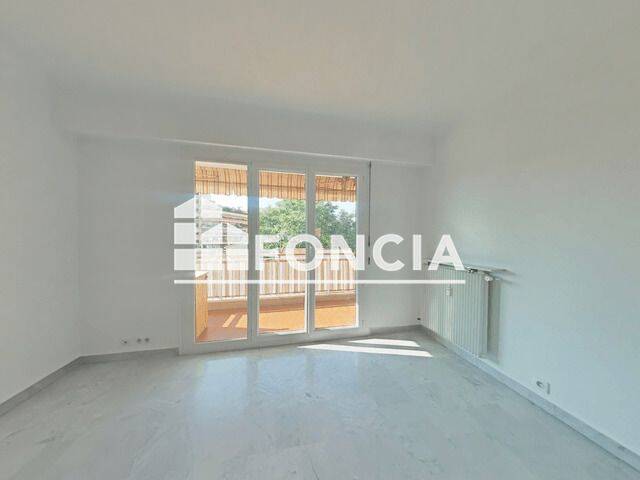 Appartement 4 pièces 85 m² · à Saint-Laurent-du-Var · 84,8 m² · 1 644 €/mois