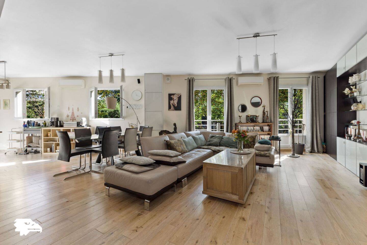 Maison 6 pièces 299 m² · à Suresnes · 299 m² · 1 590 000 €