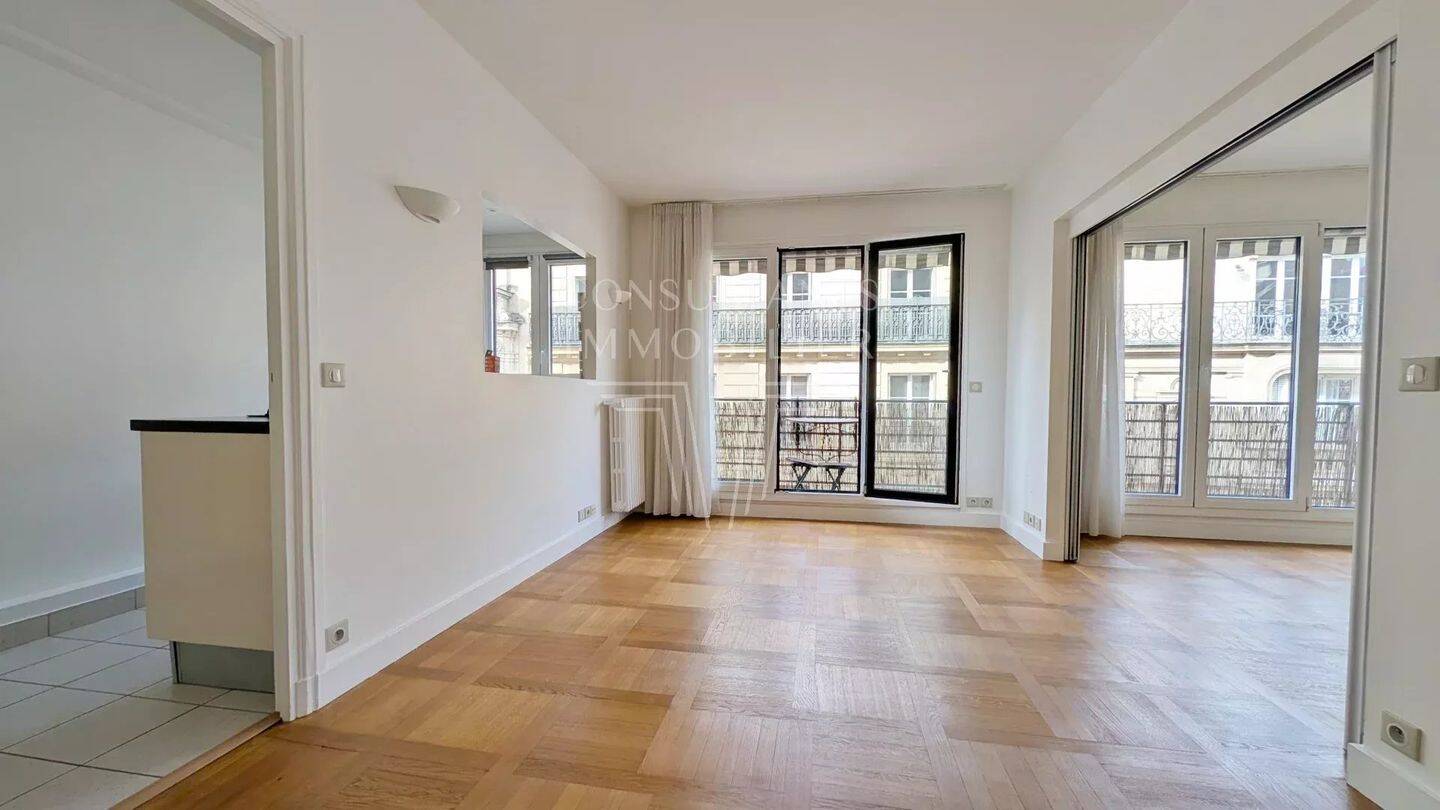 Appartement 2 pièces 51 m² · à Paris 16ème Arrondissement · 51 m² · 2 000 €