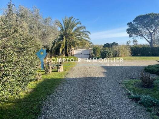 Maison à vendre 550 000 € 5 pièces 4 chambres 146 m² 1 573 m² de terrain Solaro 20240