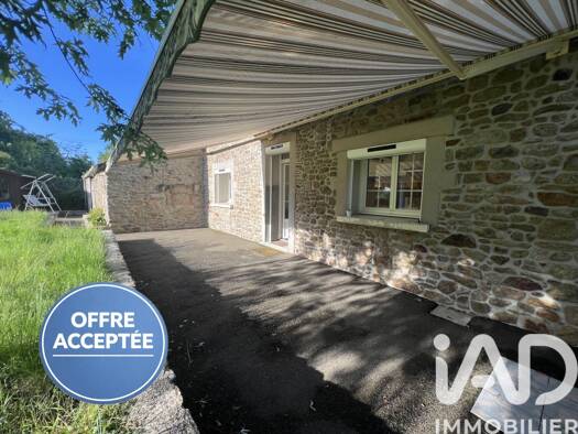 Maison à vendre 130 000 € 5 pièces 4 chambres 119 m² 2 700 m² de terrain Saint-Pierre-des-Nids 53370