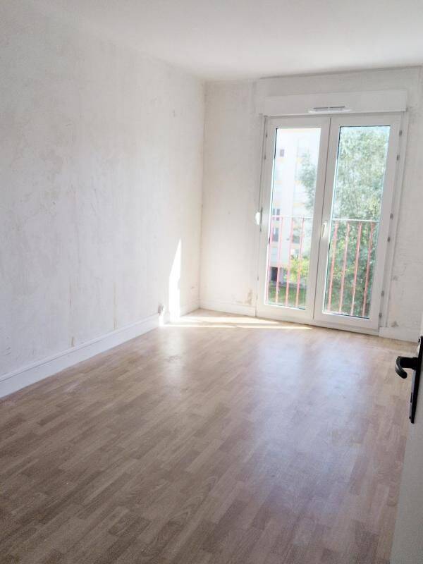 Appartement 1 pièce 84 m² · à Saint-André-les-Vergers · 84 m² · 672 €/mois